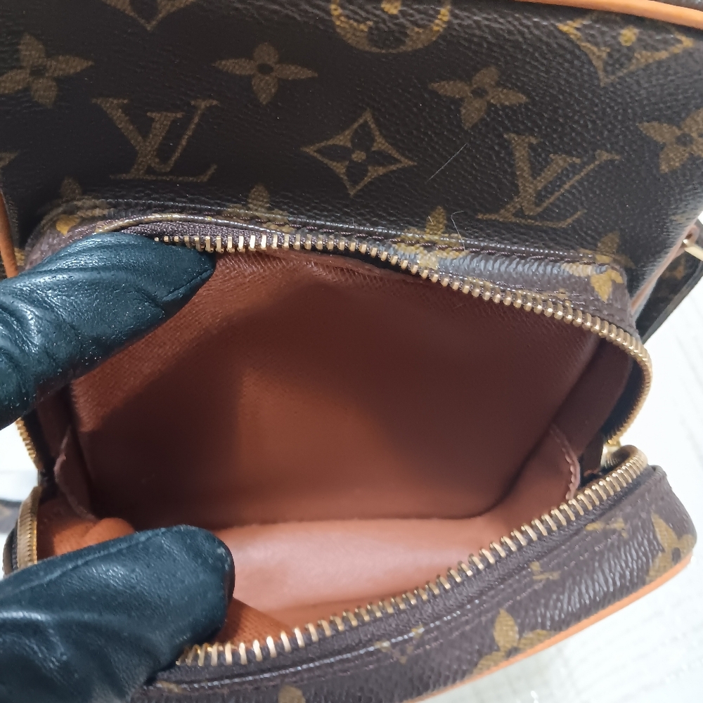 Louis Vuitton EUC Vintage Amazon Monogram Crossbody Bag - Year 1999 ✨ - Picture 12 of 14